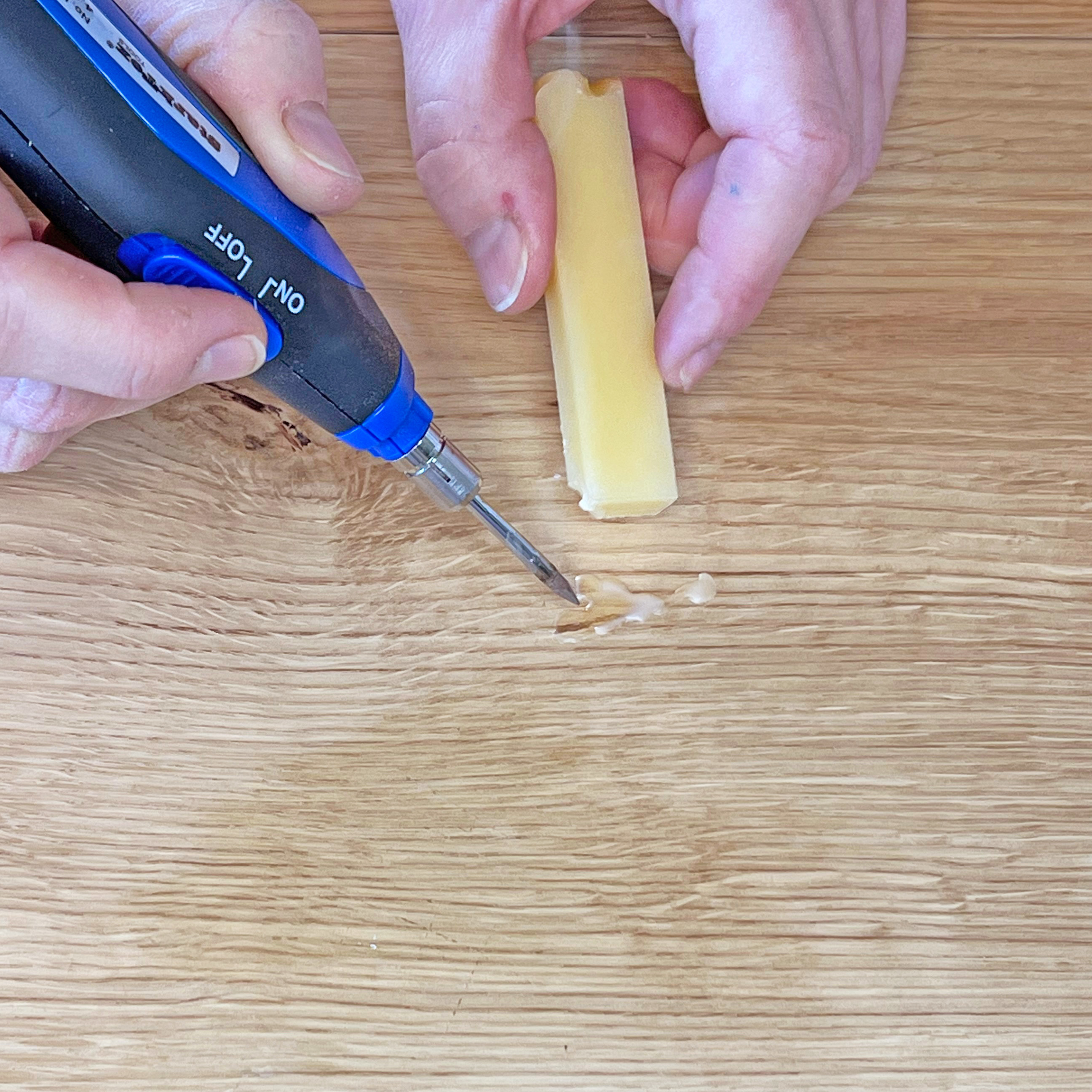 Mohawk Hard Wax Flooring Kit⎪Easy touch-up in wood